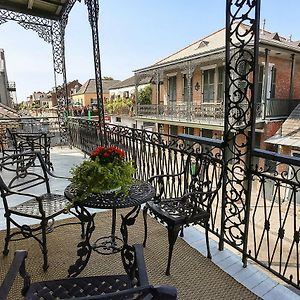 Studio Balcony